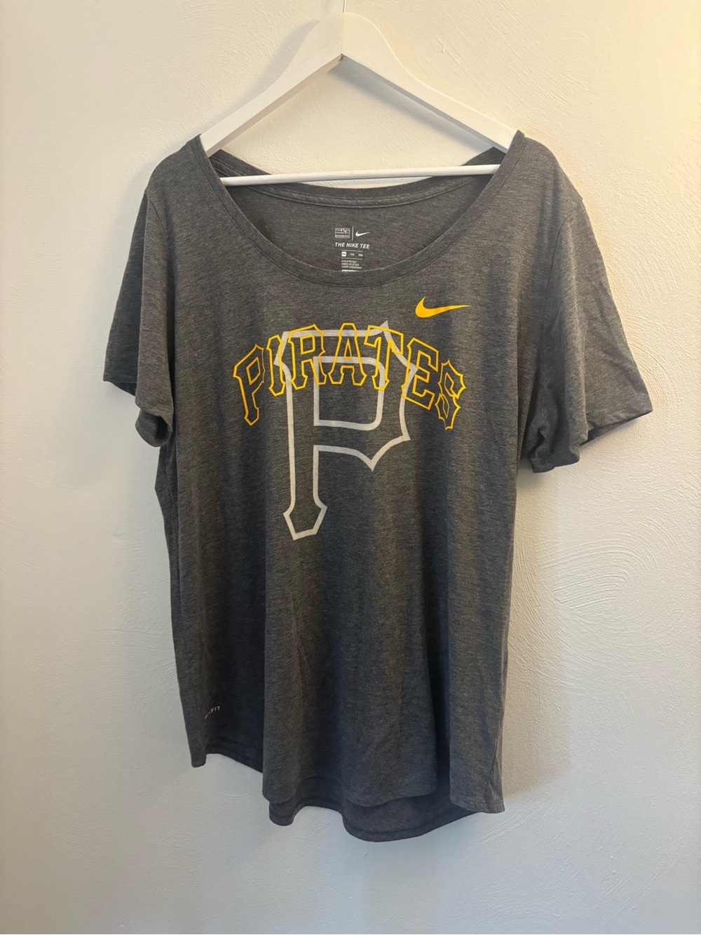 Nike Pittsburgh Pirates Baseball Tee Size XXL